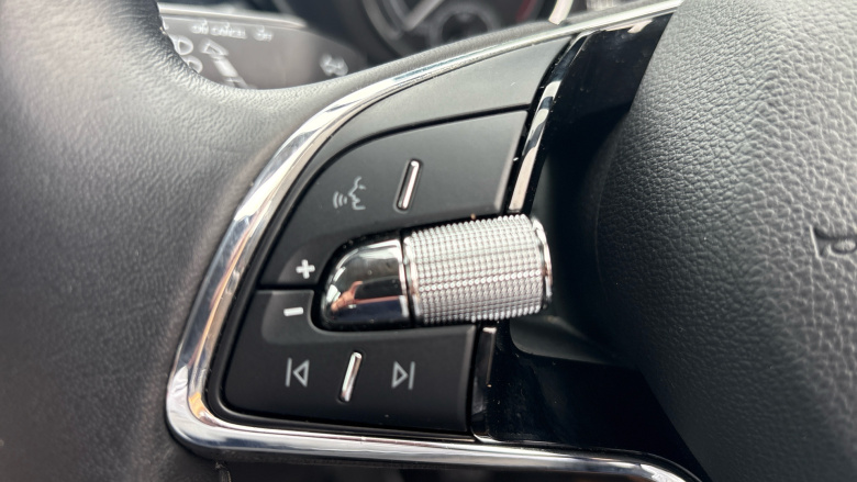 Skoda Fabia 1.0 MPI 80 SE Comfort 5dr Petrol Hatchback